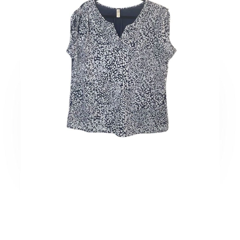 Blue and white abstract blouse by Per Seption Concept.